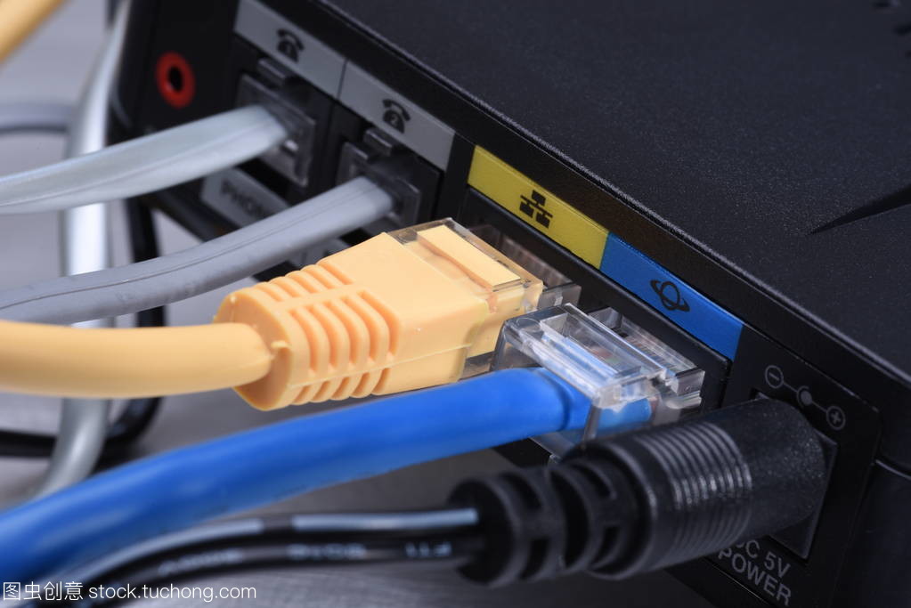 路由器与网线 构筑稳定高效家庭网络的双基石